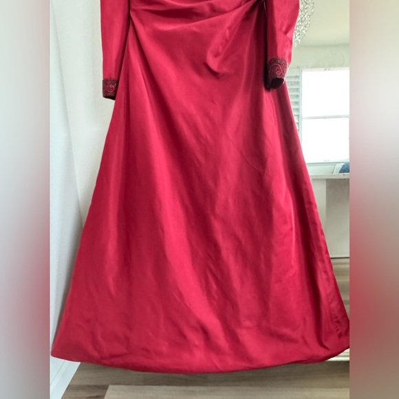 Saks Fifth Avenue Helen Morley Red Beaded Off-Shoulder Silk Evening Gown *FLAWS - Picture 6 of 15